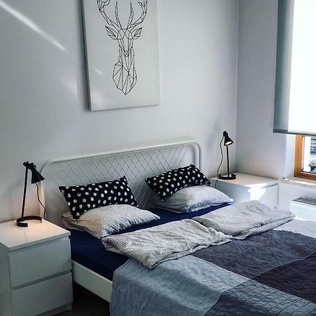 Shiraz Trio Apartament Βαρσοβία Εξωτερικό φωτογραφία