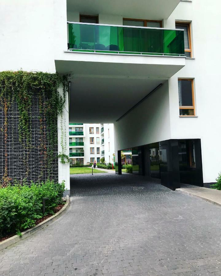 Shiraz Trio Apartament Βαρσοβία Εξωτερικό φωτογραφία